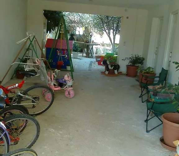 Argoliki Thalassa * Míloi